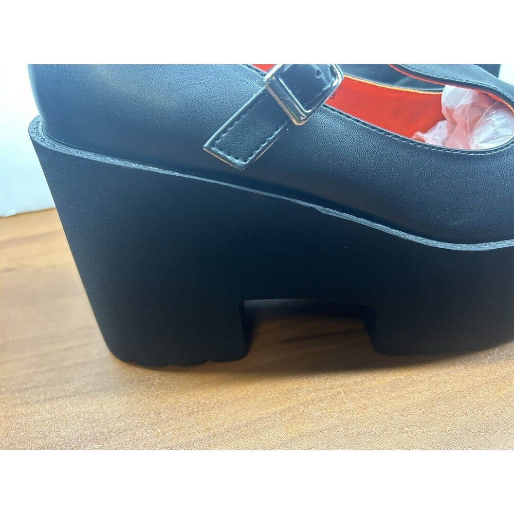 Pumpkin T-Strap Platform Mary Janes Shoes Size 8 Black New - Picture 8 of 12
